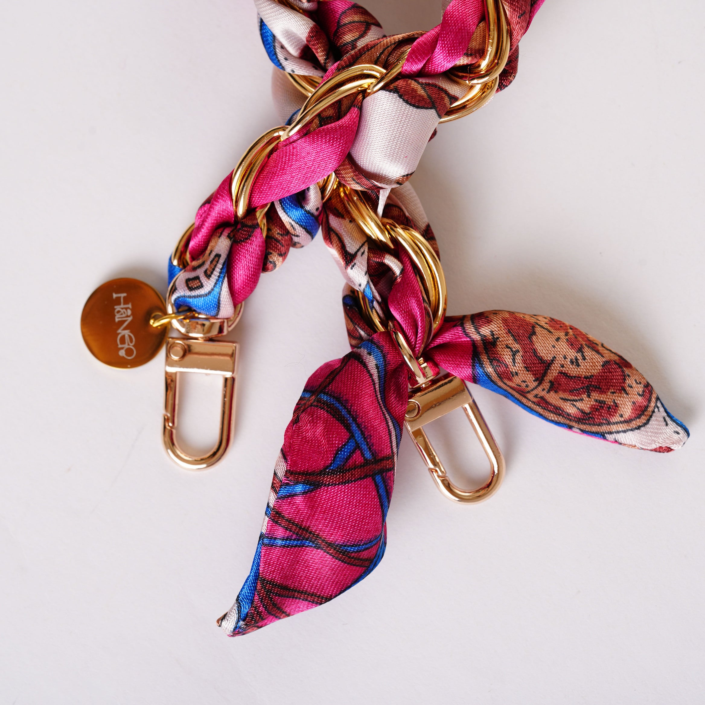 Silky Twist Short Strap