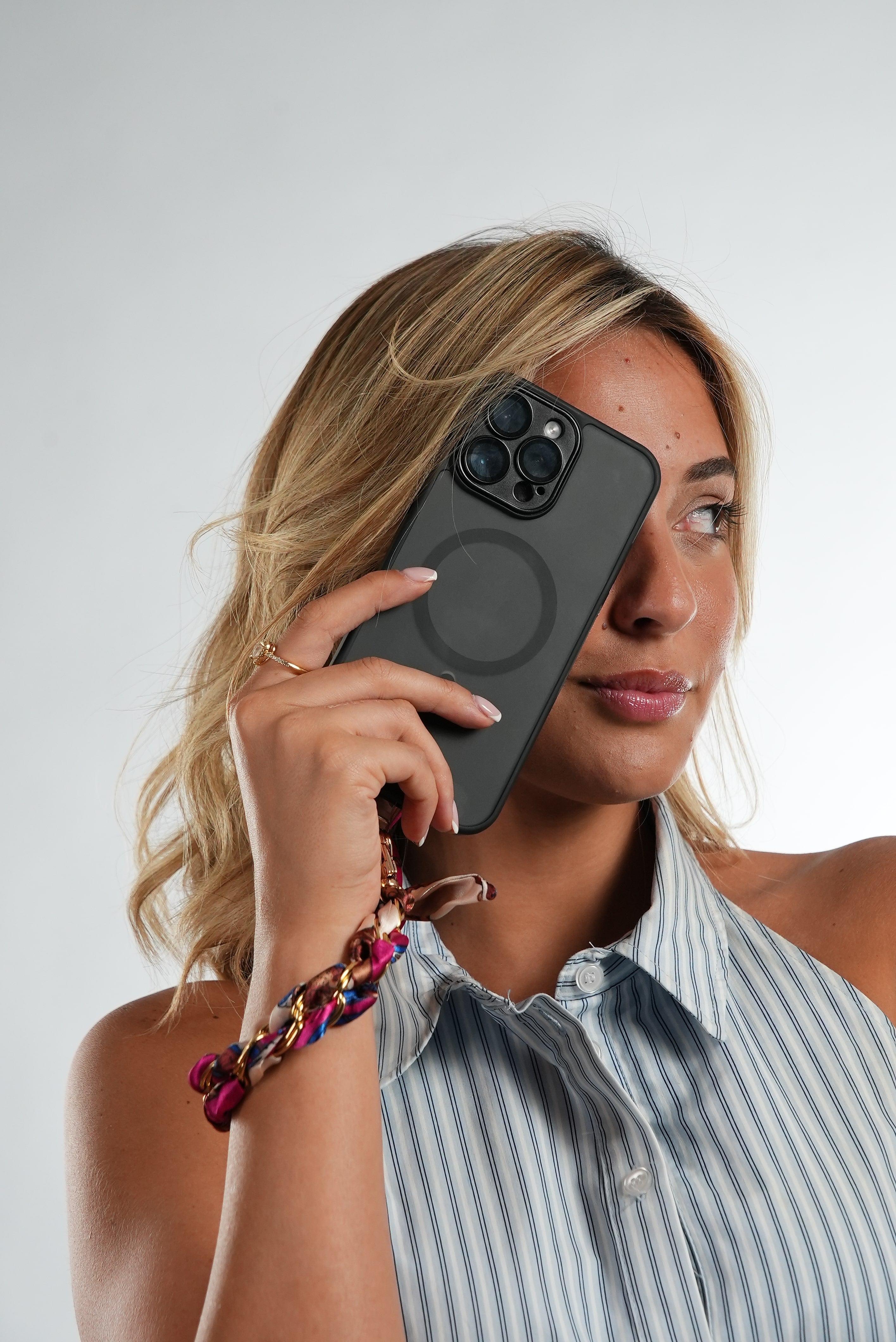 Silky Twist Short Strap